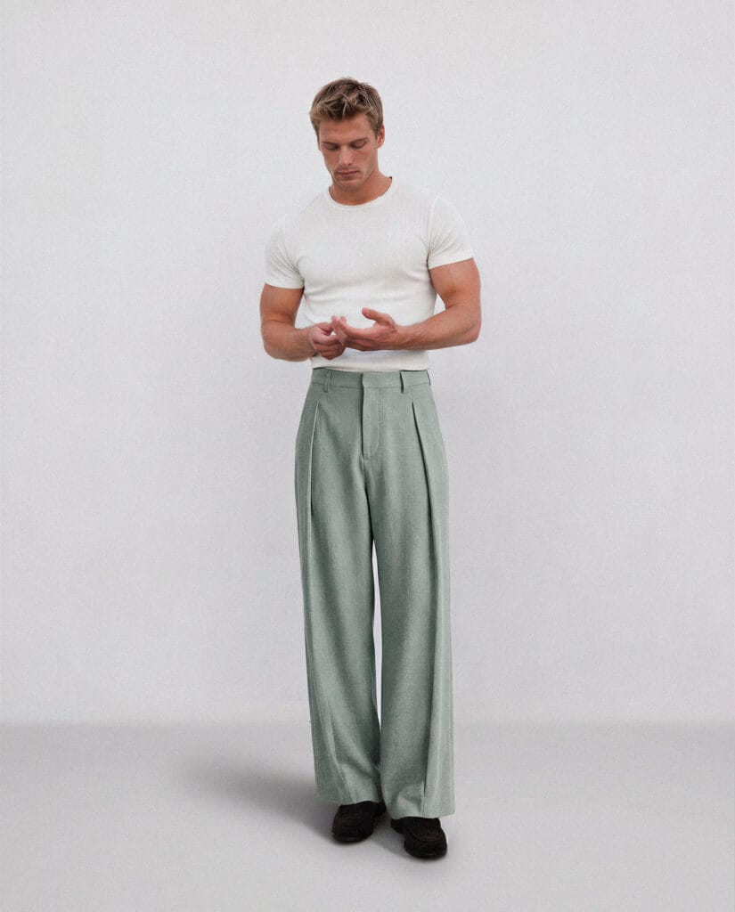 Pantalón trouser de pliegue profundo